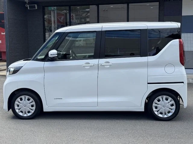 Nissan ROOX X photo 2