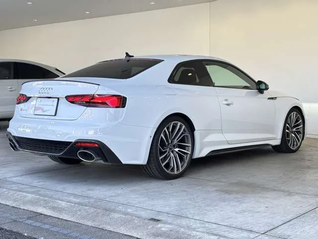 Audi AUDI RS5 ベースグレード photo 3