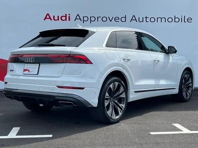 Audi AUDI Q8 55　TFSI　クワトロ　Sライン photo 3