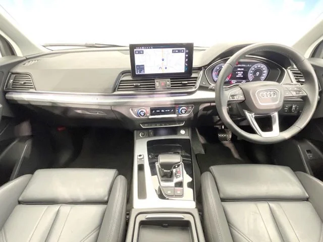Audi AUDI Q5 40　TDI　クワトロ　アドバンスド photo 2