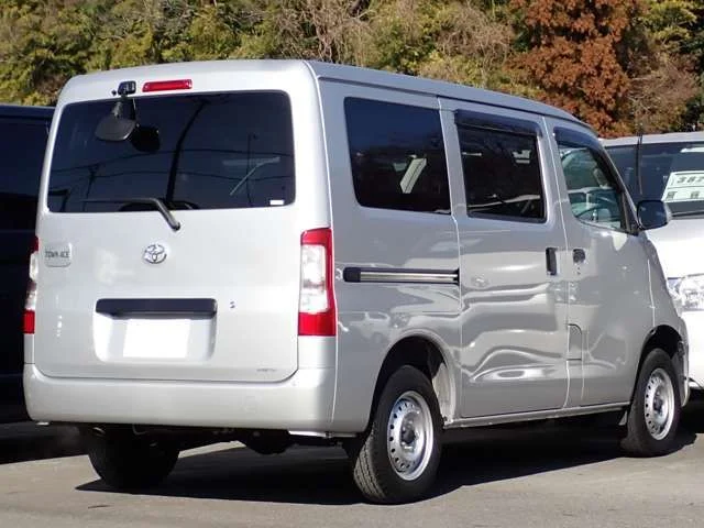 Toyota TOWNACE van 2WD GL　スマートアシスト　2／5人乗り photo 2