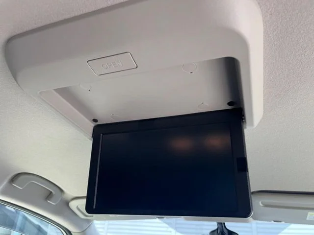 Nissan SERENA WG e−POWER　ハイウェイスター　V photo 4
