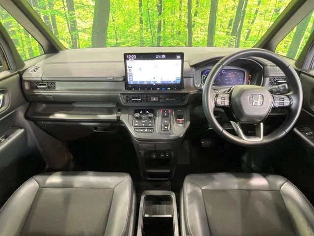 Honda STEPWAGON e:HEV SPADA ベースグレード photo 2