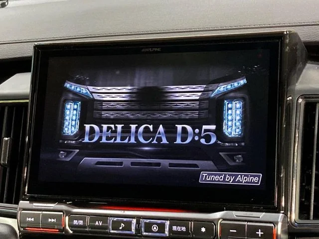 Mitsubishi DELICA D:5 4WD シャモニー photo 3