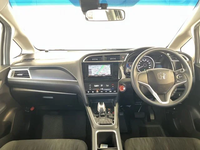 Honda SHUTTLE HYBRID ホンダセンシング photo 2