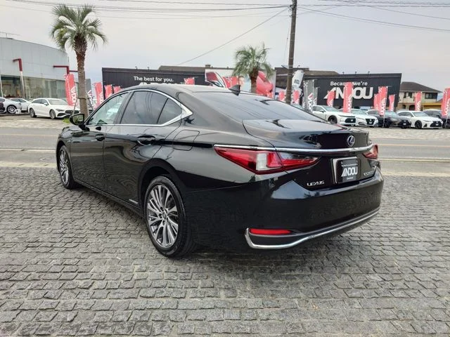 Toyota LEXUS ES300h ベースグレード photo 3