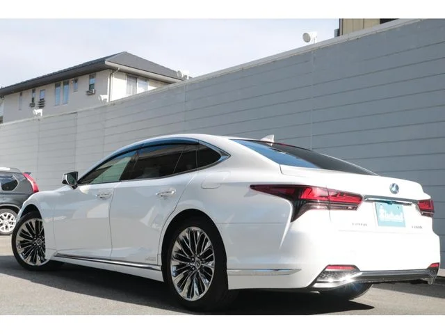Toyota LEXUS LS500h バージョンL photo 2