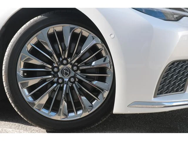 Toyota LEXUS LS500h バージョンL photo 4