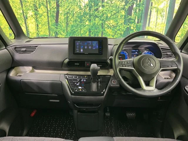 Mitsubishi DELICA MINI G photo 2