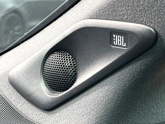 Toyota VELLFIRE HYBRID Z　プレミア photo 4