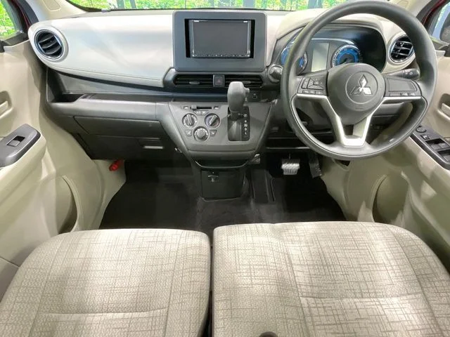 Mitsubishi eK WAGON M photo 2