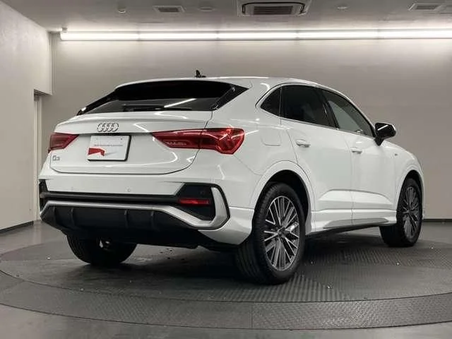 Audi AUDI Q3 SPORTBACK 35　TFSI　Sライン photo 2
