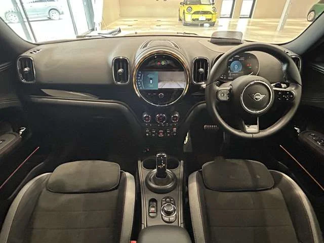 Bmw MINI CROSSOVER ジョンクーパーワークス photo 2