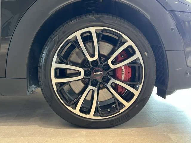Bmw MINI CROSSOVER ジョンクーパーワークス photo 4