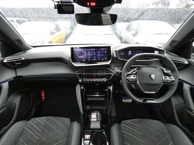 Peugeot PEUGEOT 2008 GT　ブルーHDi photo 3