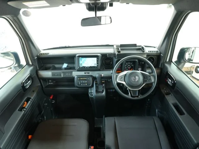 Honda N-VAN ファン　ターボ photo 2