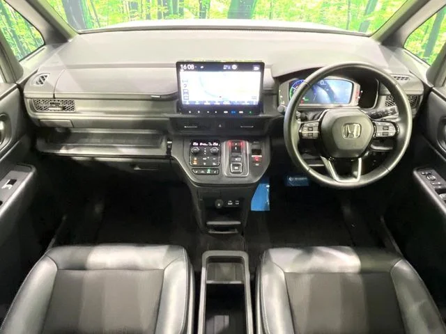 Honda STEPWAGON e:HEV SPADA ベースグレード photo 2