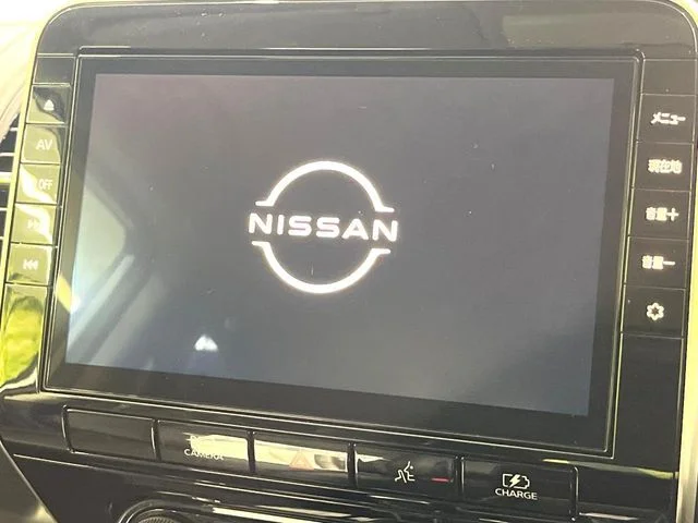 Nissan SERENA WG e−POWER　ハイウェイスター　V photo 3