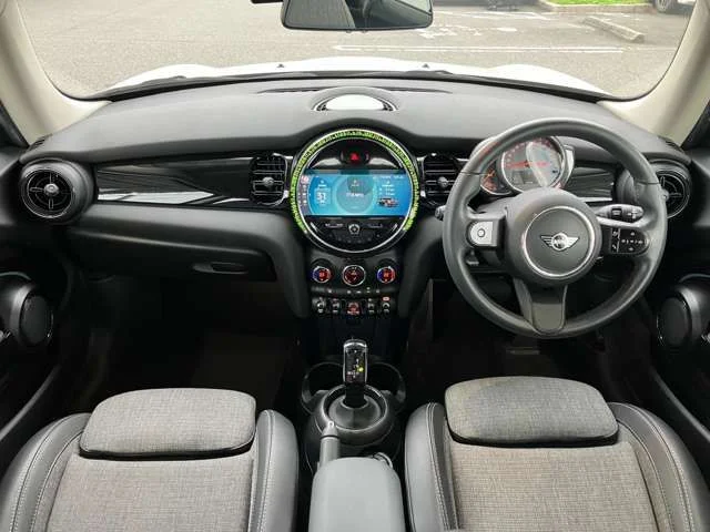 Bmw MINI COOPER ベースグレード photo 2