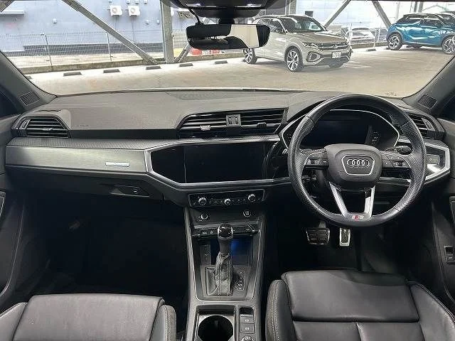 Audi AUDI Q3 SPORTBACK 35　TDI　クワトロ　Sライン photo 2