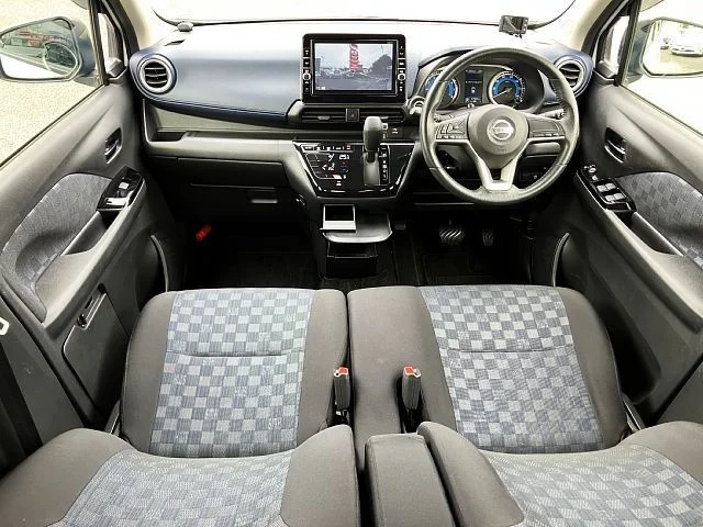 Nissan DAYZ ハイウェイスターX photo 2