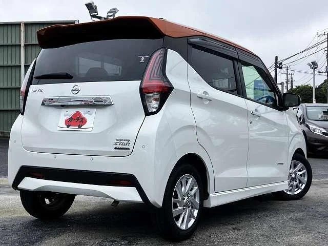 Nissan DAYZ ハイウェイスターX photo 3
