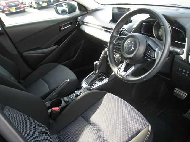 Mazda DEMIO XD　ツーリング photo 2