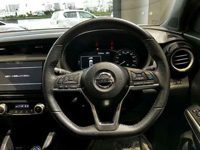Nissan KICKS X photo 3