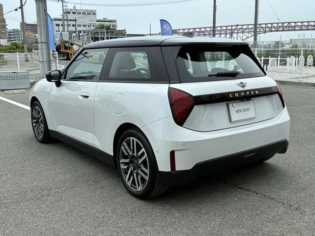 Bmw MINI COOPER E photo 4