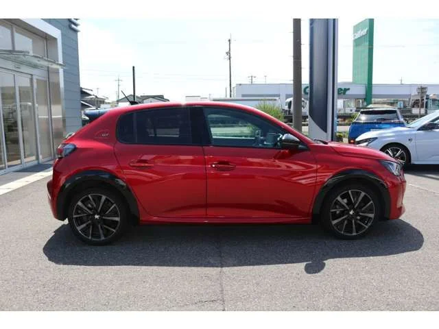 Peugeot PEUGEOT 208 GT photo 4