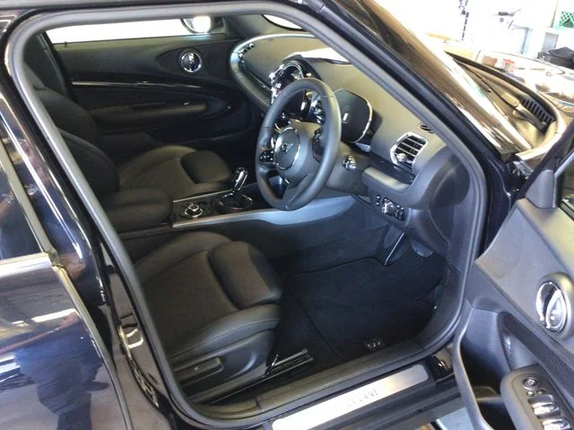 Bmw MINI COOPER D CLUBMAN ブリック　レーン　エディション photo 2