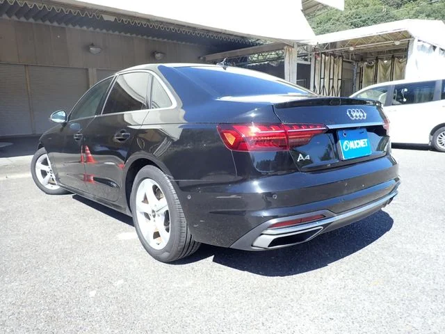 Audi AUDI A4 35　TDI　アドバンスド photo 3