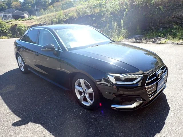Audi AUDI A4 35　TDI　アドバンスド photo 4