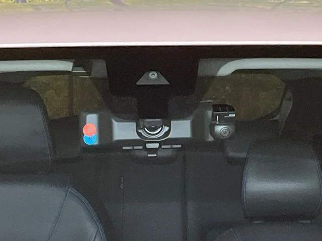 Nissan KICKS X photo 3