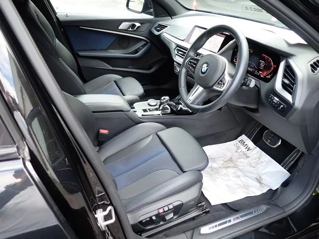 Bmw BMW 1series 118i　Mスポーツ photo 2