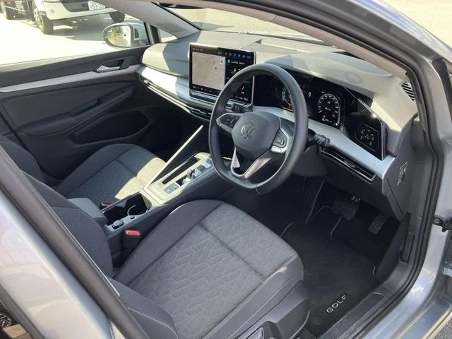 Volkswagen VOLKSWAGEN GOLF VARIANT TDI　アクティブアドバンス photo 2