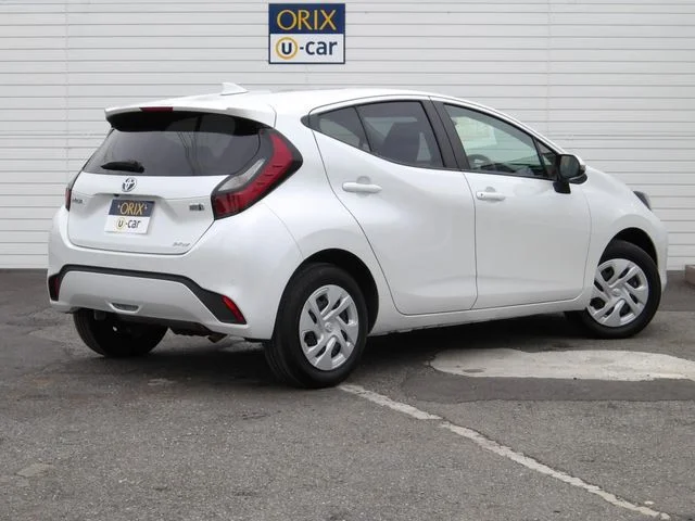 Toyota AQUA G photo 3