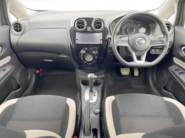 Nissan NOTE X　DIG−S photo 2