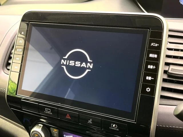 Nissan SERENA WG e−POWER　ハイウェイスター　V photo 3