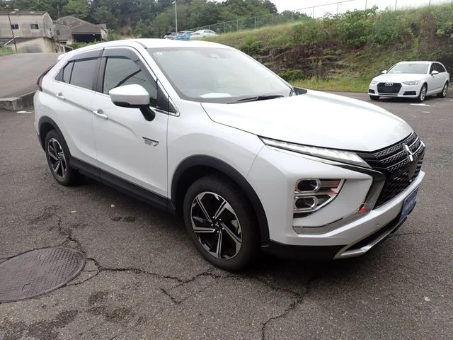 Mitsubishi ECLIPSE CROSS PHEV G photo 4