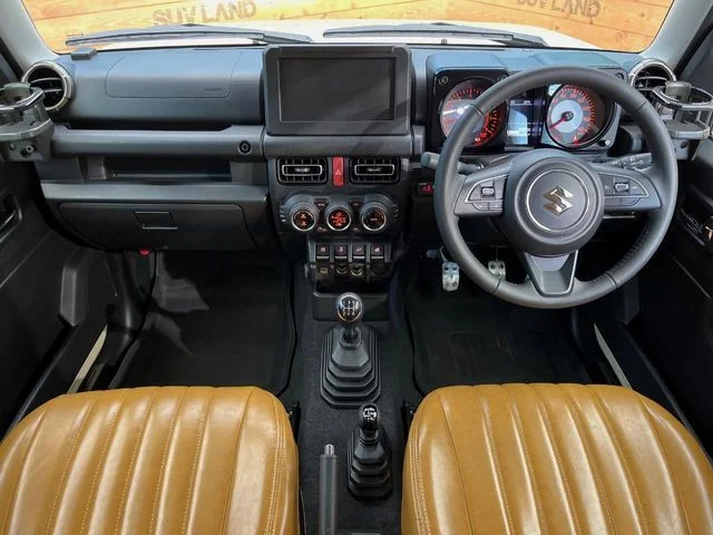 Suzuki JIMNY SIERRA JC photo 2