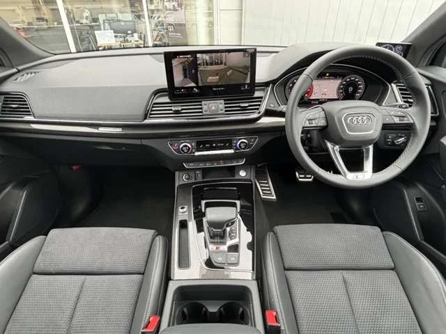Audi AUDI SQ5 SPORTBACK エアサス photo 4