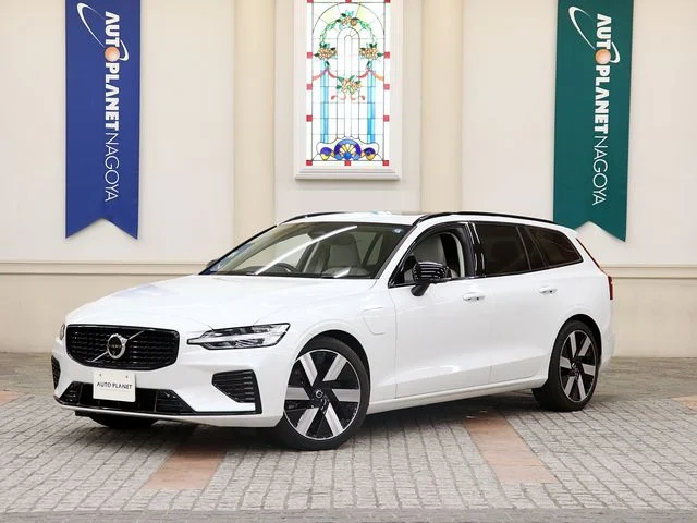 Volvo VOLVO V60 リチャージアルティメットT6AWDPHE 2024
