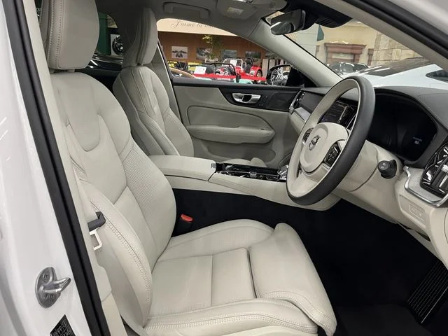 Volvo VOLVO V60 リチャージアルティメットT6AWDPHE photo 4