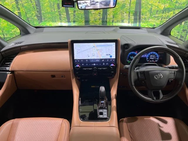 Toyota VELLFIRE HYBRID Z　プレミア photo 2