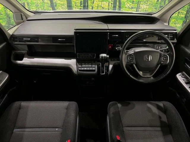Honda STEPWAGON SPADA スパーダ　ホンダセンシング photo 2