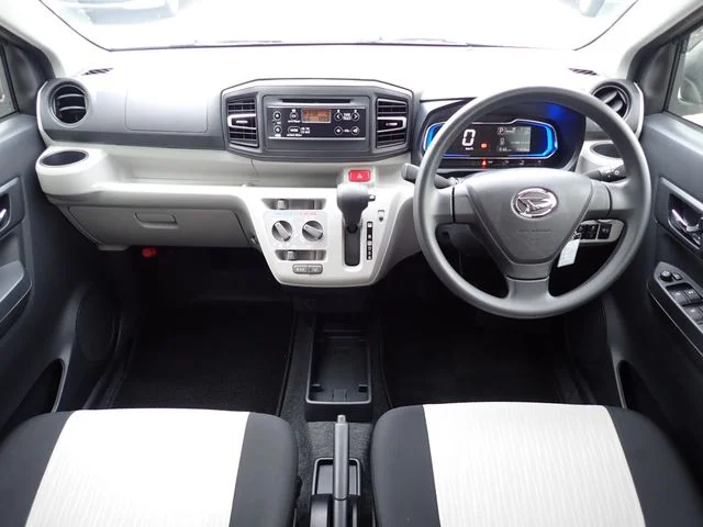 Daihatsu MIRA e:S X　SA3 photo 2