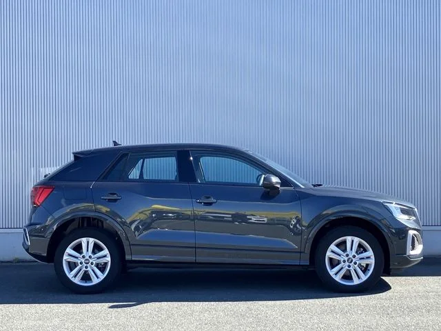 Audi AUDI Q2 35　TDI　クワトロ　アドバンスド photo 4