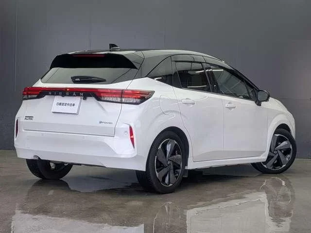 Nissan AURA G　レザーエディション photo 2
