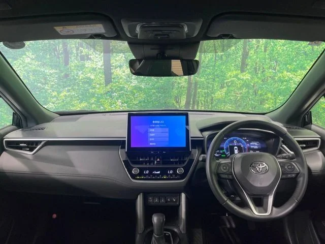 Toyota COROLLA CROSS HYBRID Z photo 2